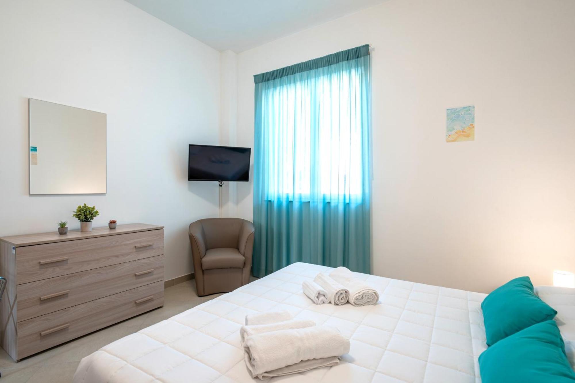 Icaro Residence Apartments With A Beautiful Pool Sant'Agata di Militello Exterior photo